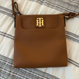 Elegant Brown Leather Crossbody Bag with Gold Hardware